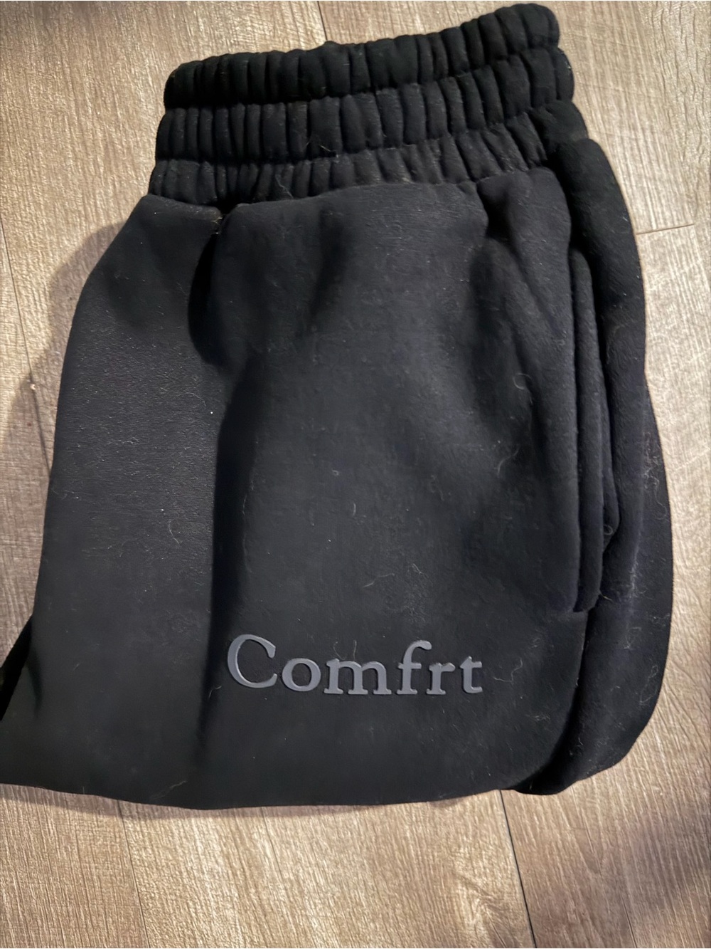 Comfrt Women's Black sweatpants